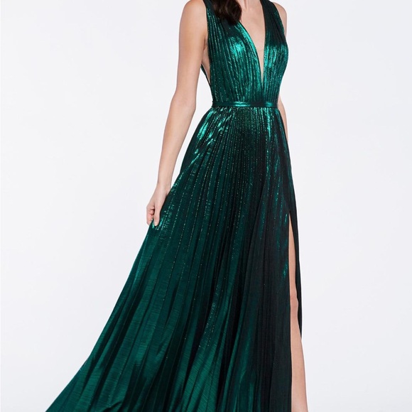 Pol’ Atteu Dresses & Skirts - Pol Atteu Designer Gown Size 8 Emerald Green Pleated Formal Evening Dress Prom